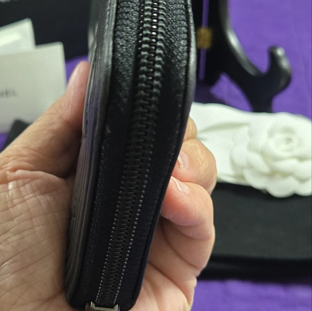 CHANEL Boy Black Quilted Lambskin Zip-around Wallet - Picture 4 of 14